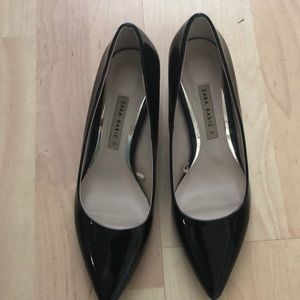 Black High-Heel Pointed Shoes
